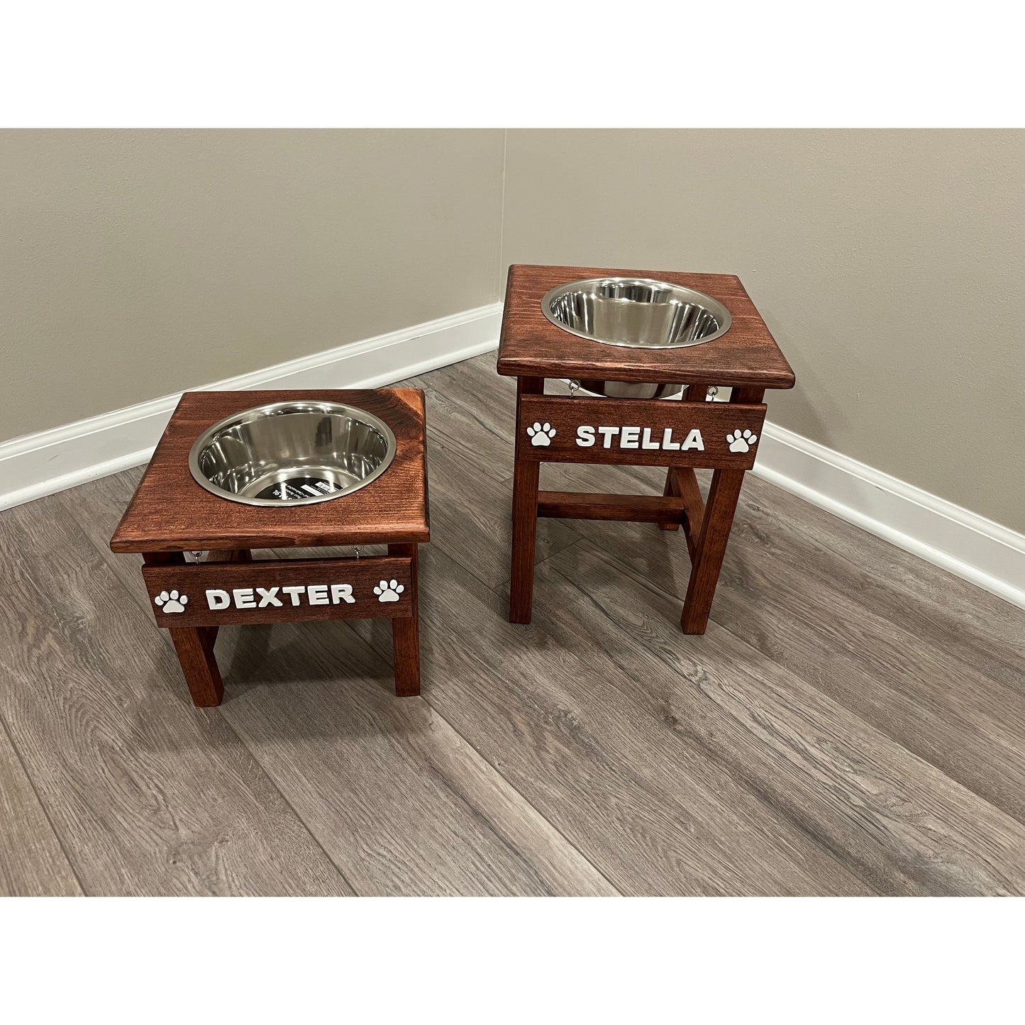 Farmhouse Single Bowl Raised Dog Feeder